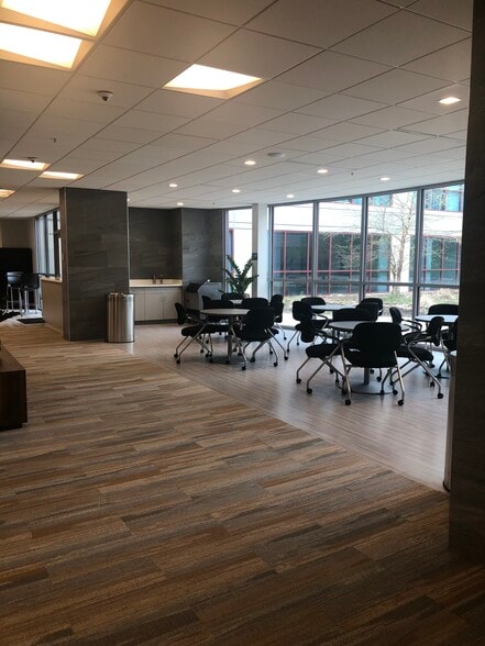 More Photos Of 1000 Technology Dr, Fairmont Office For Lease