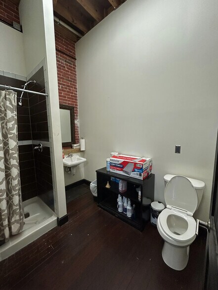 More Photos Of 152 W 12 St, Erie Office For Lease