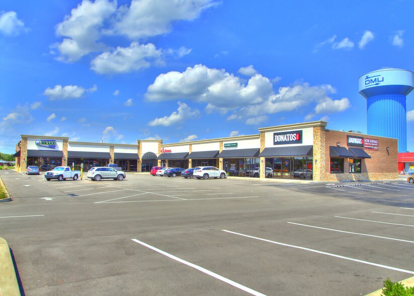 More Photos Of 2601 W Parrish Ave, Owensboro Restaurant For Lease