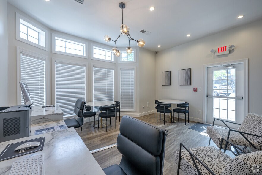 More Photos Of 100 Elena St, Cranston Apartments For Sale