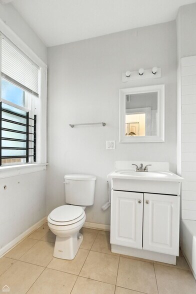 More Photos Of 936 E 80th St, Chicago Apartments For Sale