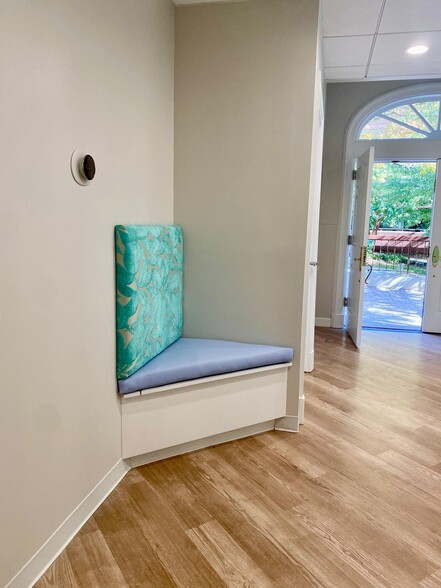 More Photos Of 4600 N Park Ave, Chevy Chase Medical For Lease