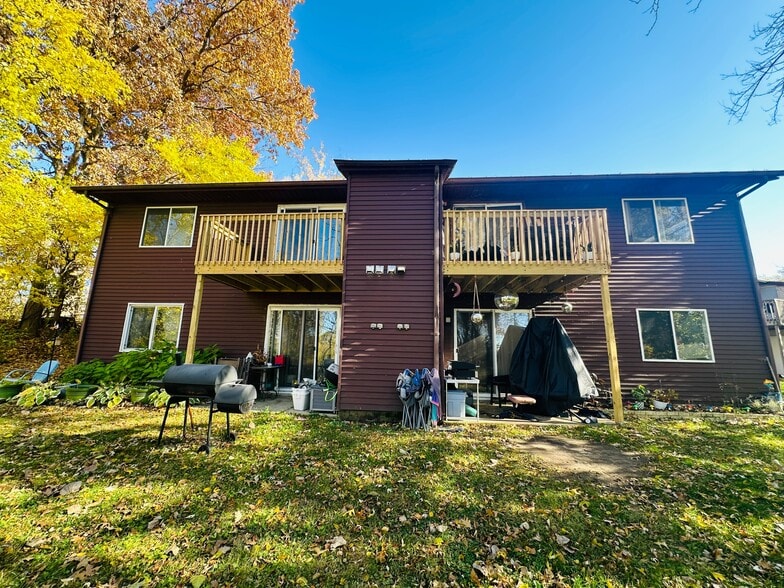 More Photos Of 215 Logan St, Valparaiso Apartments For Sale