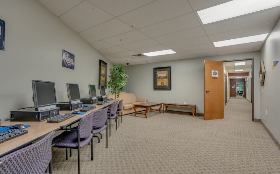 More Photos Of 1130 W Trinity Mills Rd, Carrollton General Retail For Sale