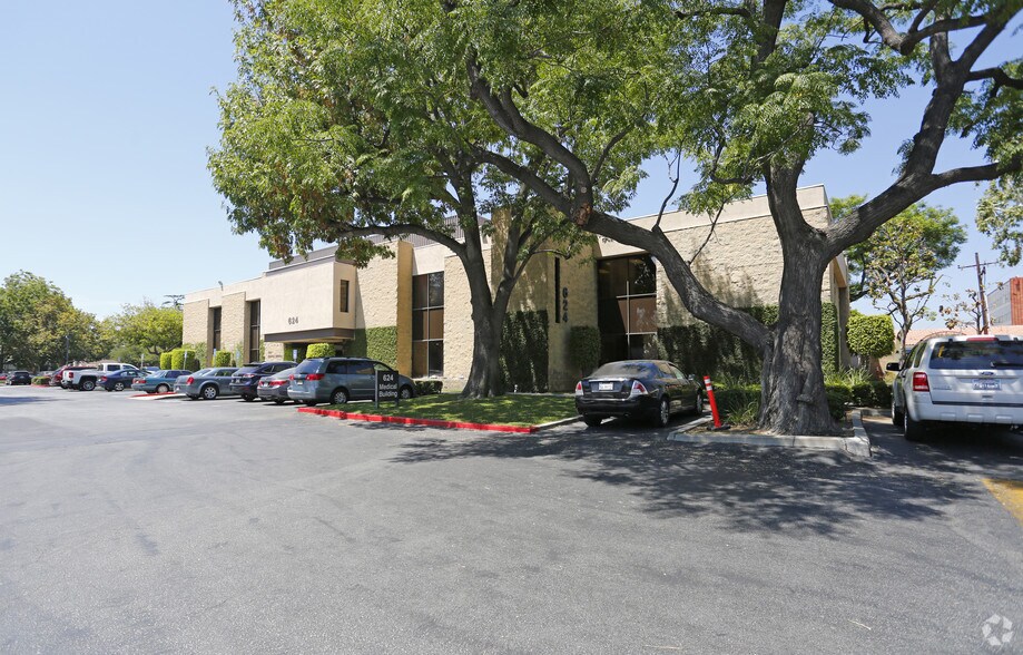 Primary Photo Of 624 W Duarte Rd, Arcadia Medical For Lease