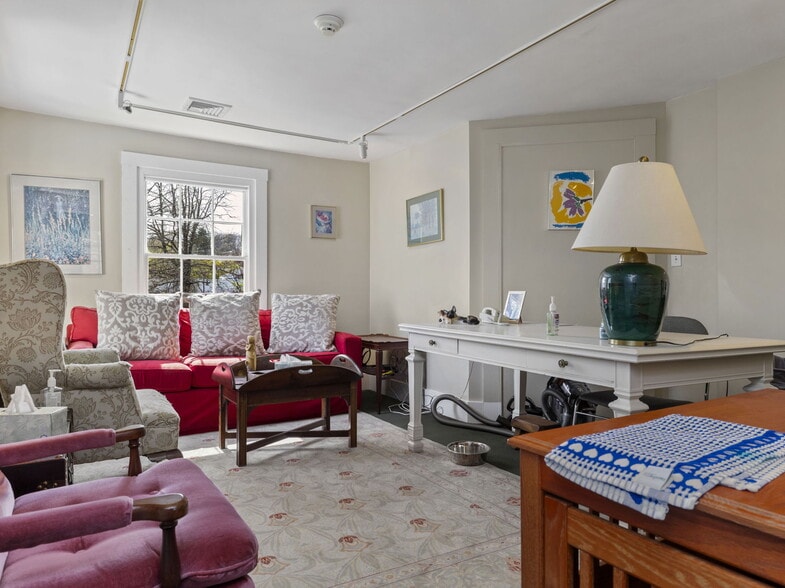 More Photos Of 21 Eliot St, Natick Office For Sale