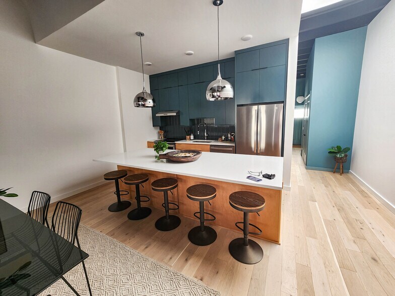 More Photos Of 4736-4750 McPherson Ave, Saint Louis Storefront Retail Office For Sale