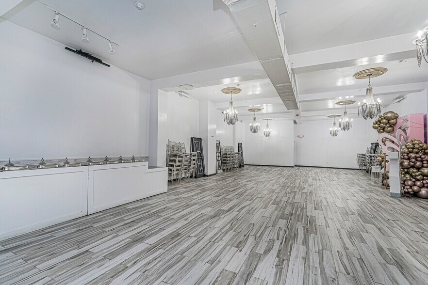 More Photos Of , Freeport General Retail For Sale