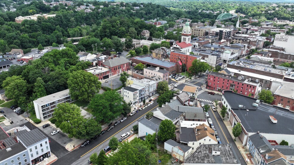 More Photos Of 607-609 Northampton St, Easton Apartments For Sale
