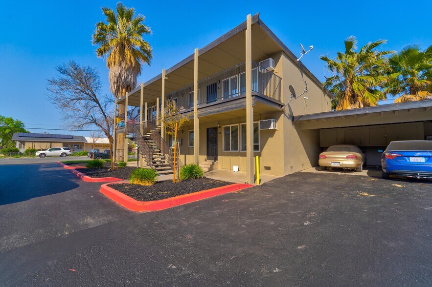More Photos Of 233 W I St, Los Banos Apartments For Sale