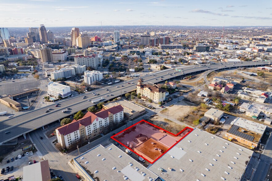 More Photos Of 414 Live Oak Rd, San Antonio Warehouse For Lease