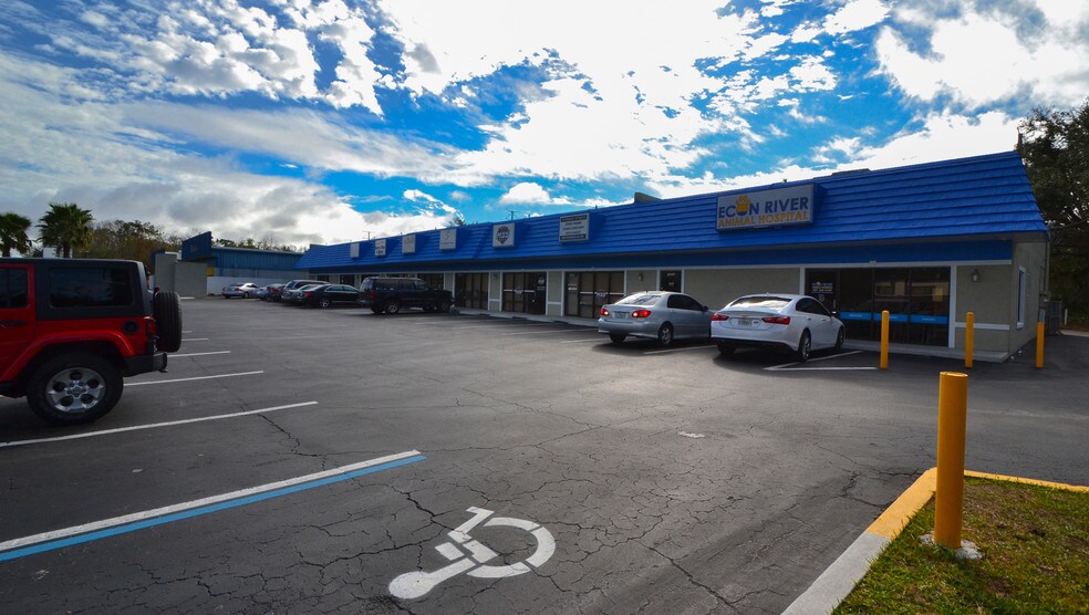 More Photos Of 15220-15236 E Colonial Dr, Orlando Freestanding For Lease