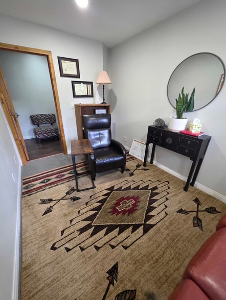 More Photos Of 306 Laurel Mountain Rd, Mammoth Lakes Office For Lease