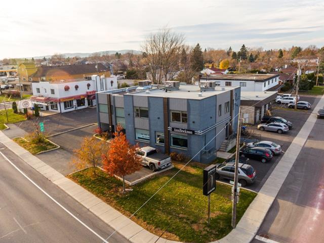 Primary Photo Of 72 Boul Sir-Wilfrid-Laurier, Beloeil Office For Sale