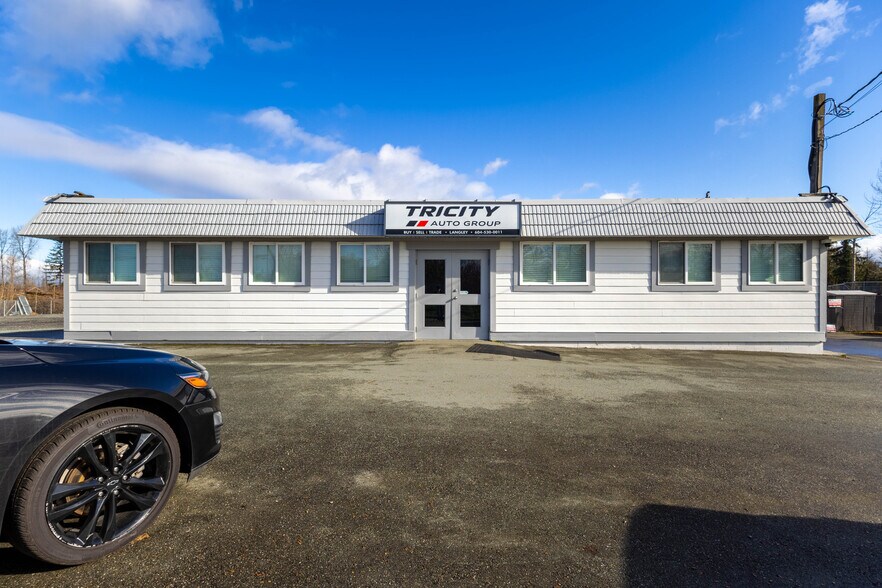 More Photos Of 22867 Fraser Hwy, Langley General Retail For Lease