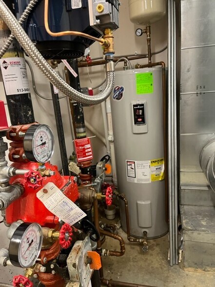 More Photos Of 3747 W Fork Rd, Cincinnati Medical For Lease