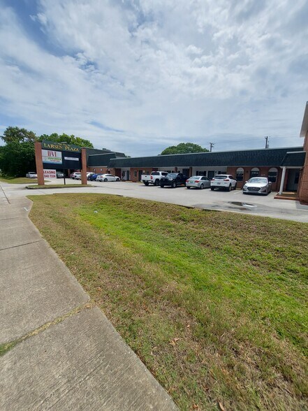 More Photos Of 7714 Massachusetts Ave, New Port Richey Office For Lease