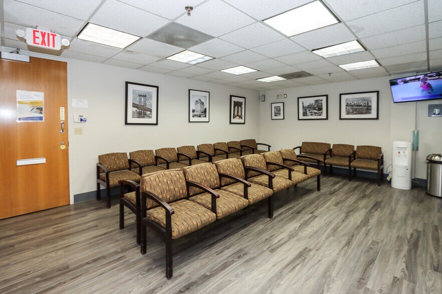 More Photos Of 233 E Shore Rd, Great Neck Medical For Lease