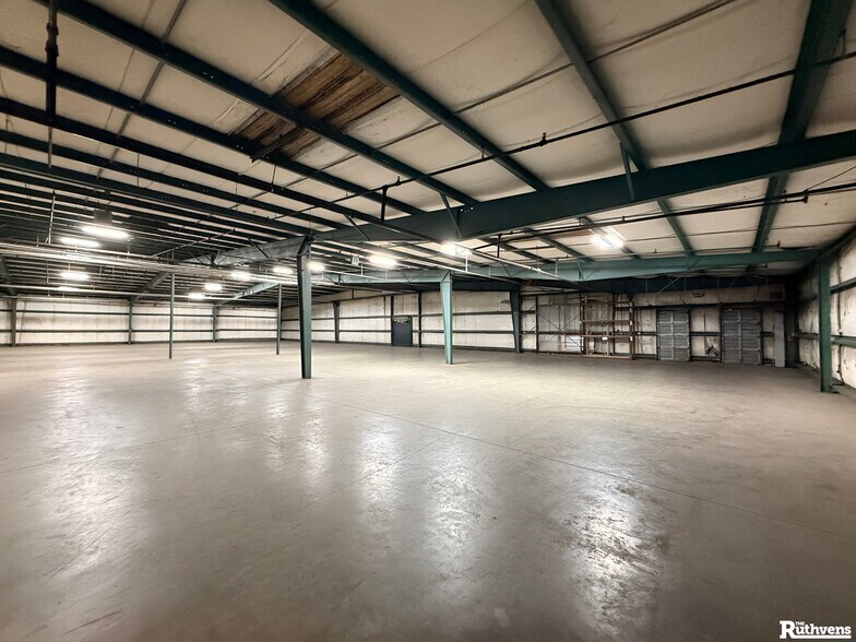 More Photos Of 3310 Reynolds Rd, Lakeland Warehouse For Lease