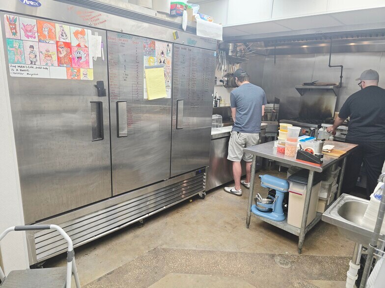 More Photos Of 926 N Mills Ave, Orlando Storefront For Sale