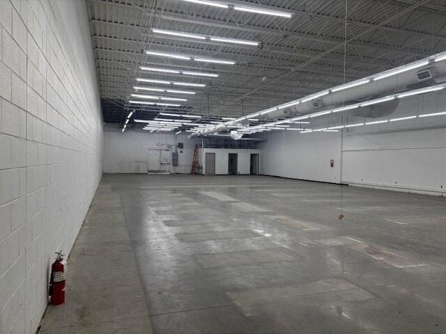 More Photos Of 6148 E County Line Rd, Highlands Ranch Freestanding For Lease