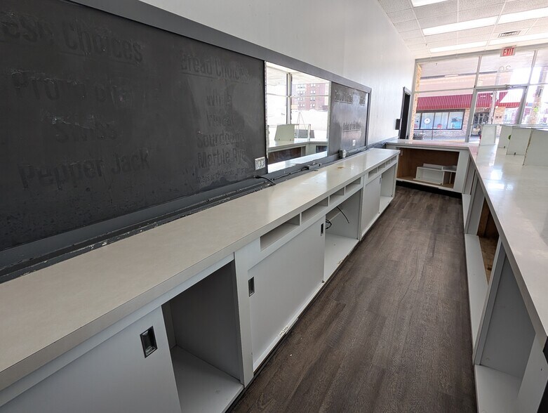 More Photos Of 26-30 W Stephenson St, Freeport General Retail For Sale