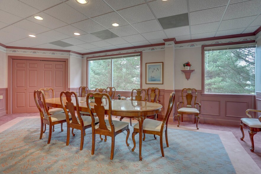 More Photos Of 930 Red Rose Ct, Lancaster Medical For Lease