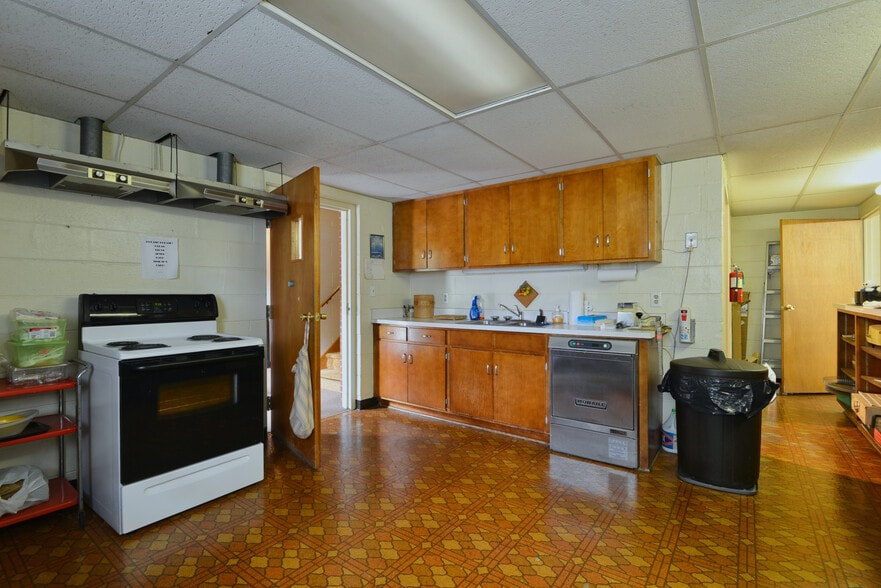 More Photos Of 1219 Second St, Radford Religious Facility For Sale