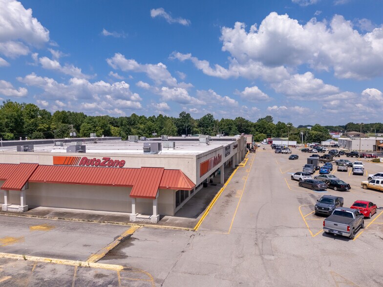 More Photos Of 677 W Church St, Lexington Unknown For Lease