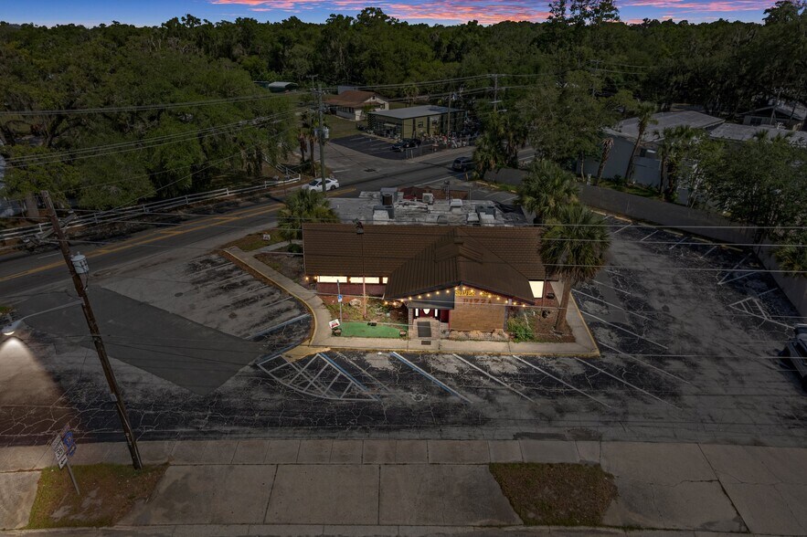 More Photos Of 5545 E Silver Springs Blvd, Silver Springs Restaurant For Sale