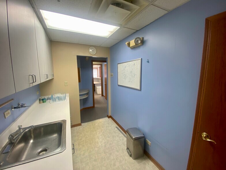 More Photos Of 18220 Harwood Ave, Homewood Office Residential For Sale