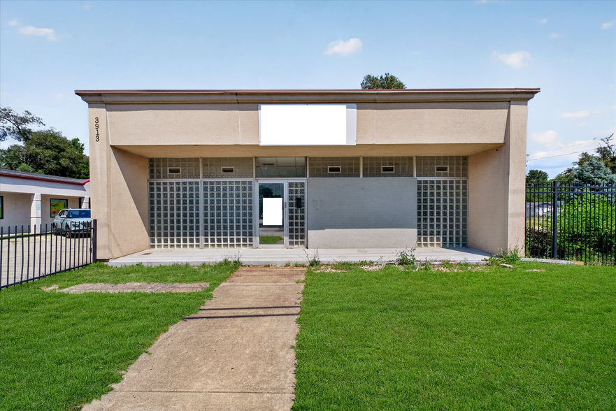 More Photos Of 3913 N Keystone Ave, Indianapolis Office For Sale