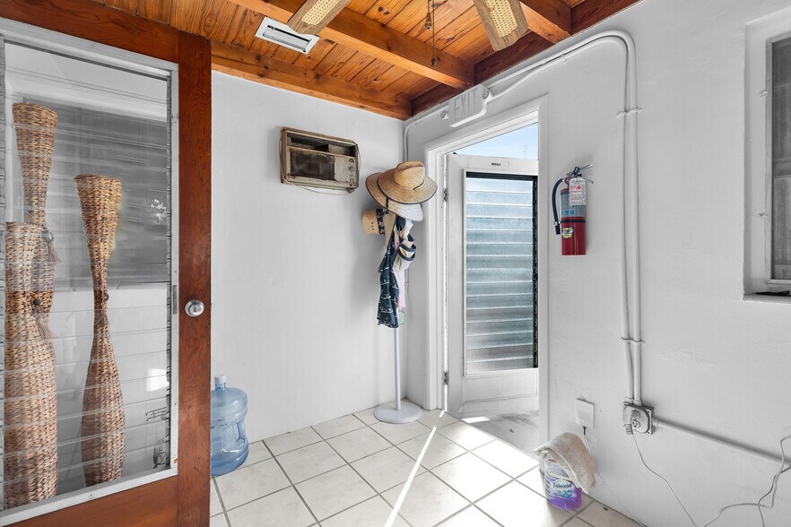 More Photos Of 27001 Overseas Hwy, Cudjoe Key Garden Center For Sale