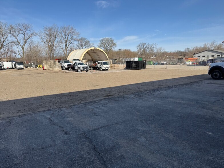 More Photos Of 2128 Gould Ct, Rockdale Warehouse For Sale