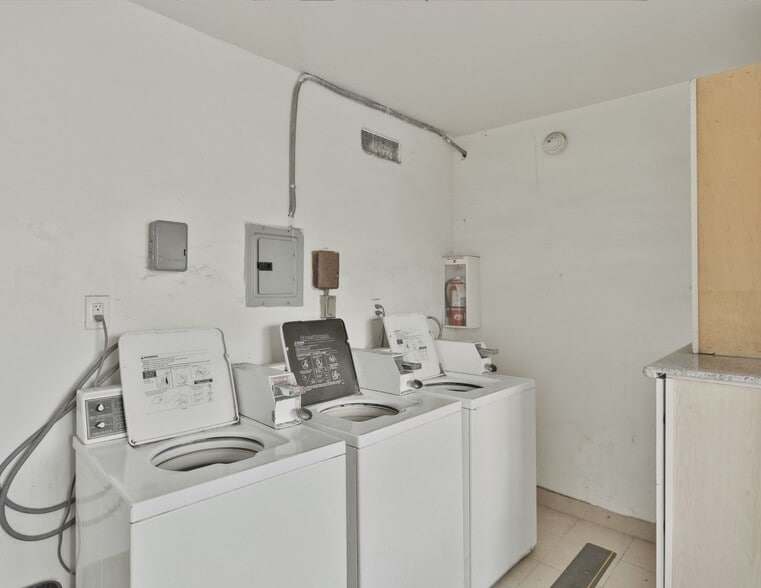 More Photos Of 1232 S San Gabriel Blvd, San Gabriel Apartments For Sale