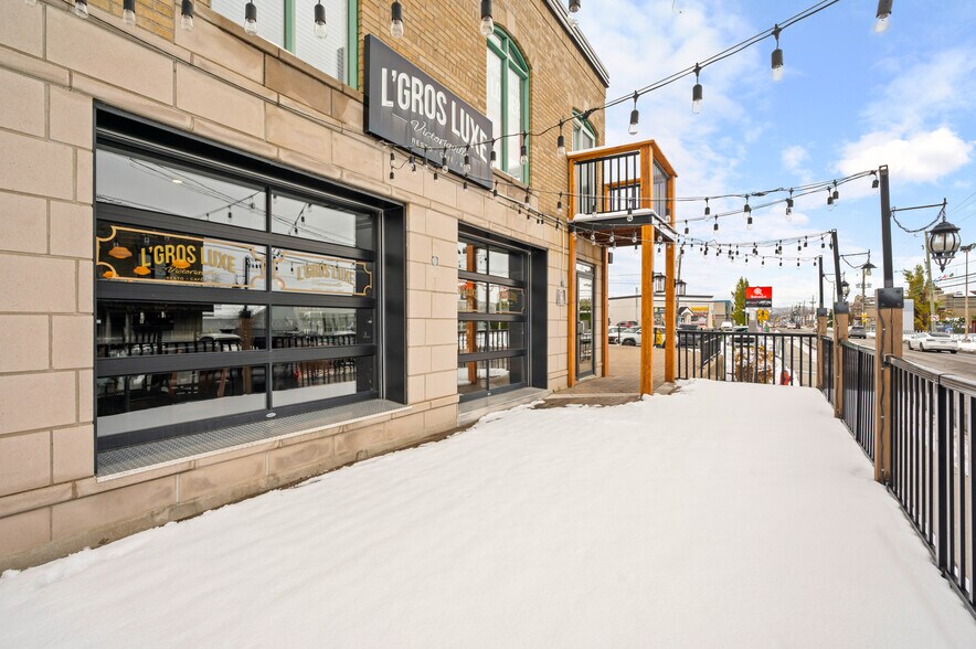 More Photos Of 150 Boul Des Bois-Francs S, Victoriaville Freestanding For Lease