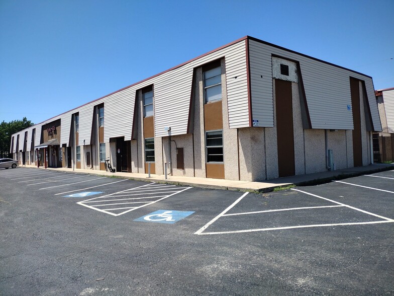 Primary Photo Of 1109 NW Lincoln Ave, Lawton Apartments For Sale