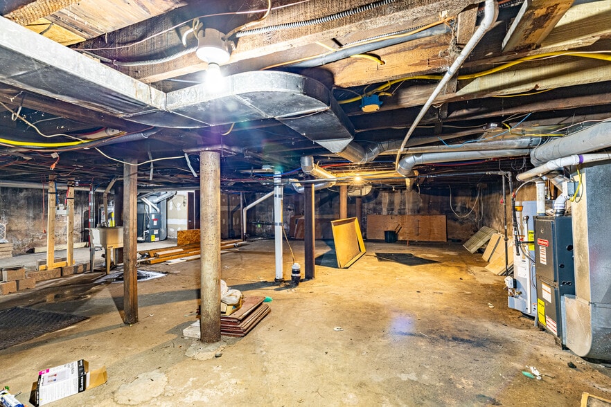 More Photos Of 757 W Main St, Rochester Multifamily For Sale