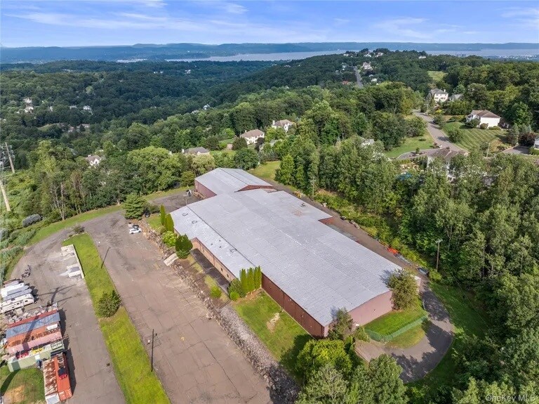 More Photos Of 380 NY-210, Stony Point Warehouse For Lease