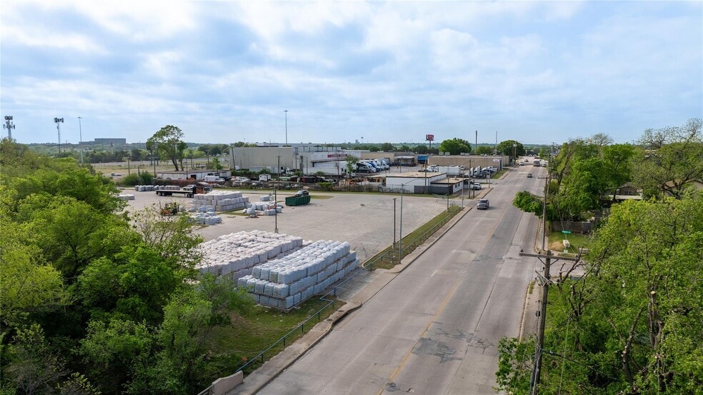 More Photos Of 5301 Hemphill St, Fort Worth Land For Sale