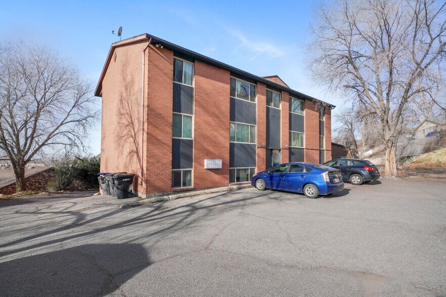 More Photos Of 2030 Nevada Cir, Provo Apartments For Sale