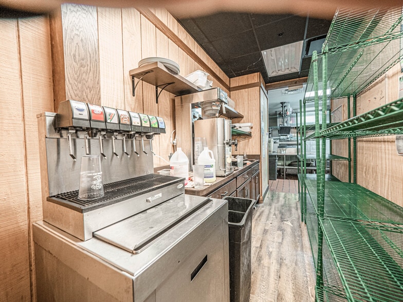 More Photos Of 401 Walker Dr, Henderson General Retail For Sale