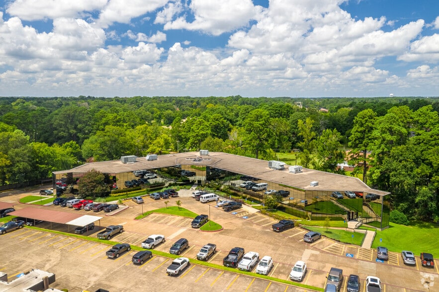 More Photos Of 1127 Judson Rd, Longview Office For Lease