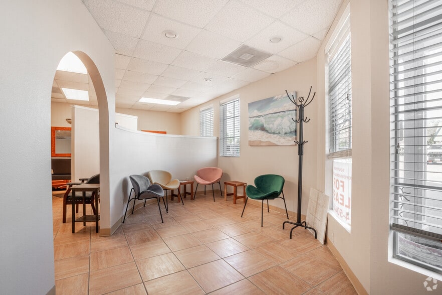 More Photos Of 201 Enterprise Ave, League City Medical For Lease