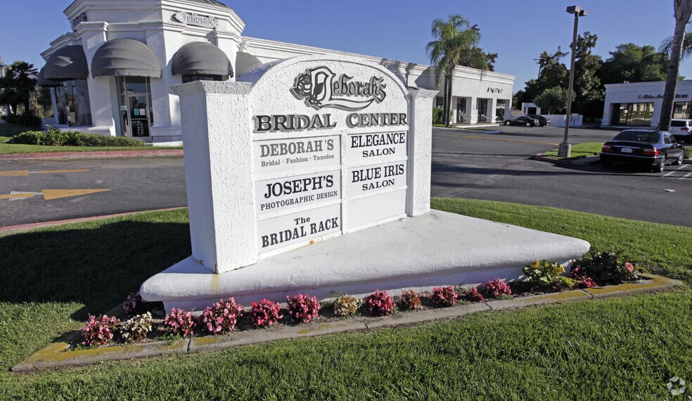 More Photos Of 230-250 N Central Ave, Upland Unknown For Lease