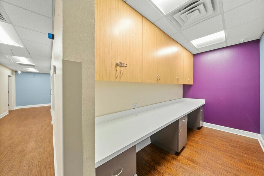 More Photos Of 1600 Jenks Ave, Panama City Medical For Sale