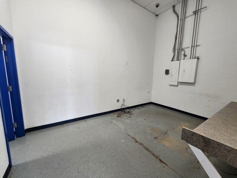 More Photos Of 1301-1349 W Floyd Baker Blvd, Gaffney Unknown For Lease