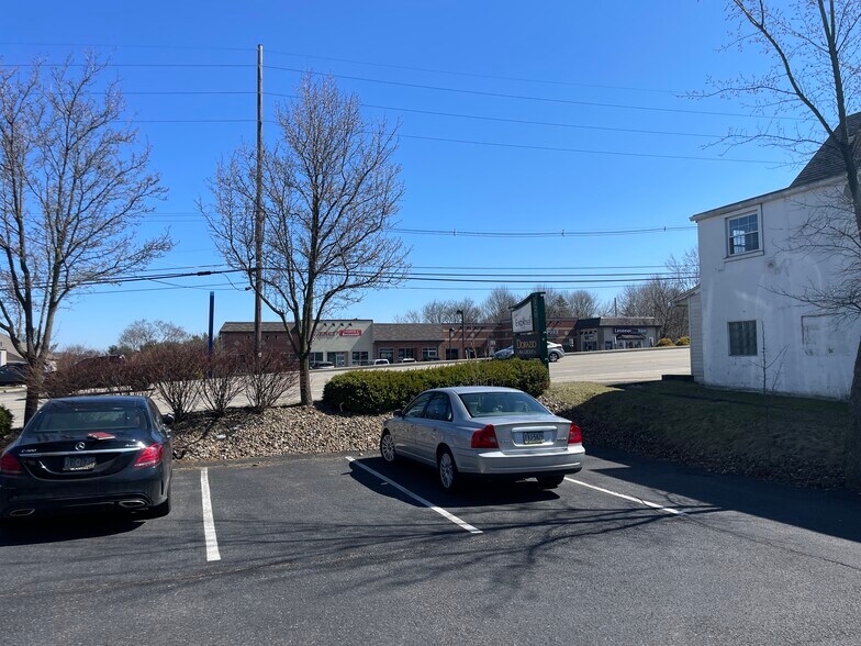 More Photos Of 120 Church Rd, Wexford Office For Lease