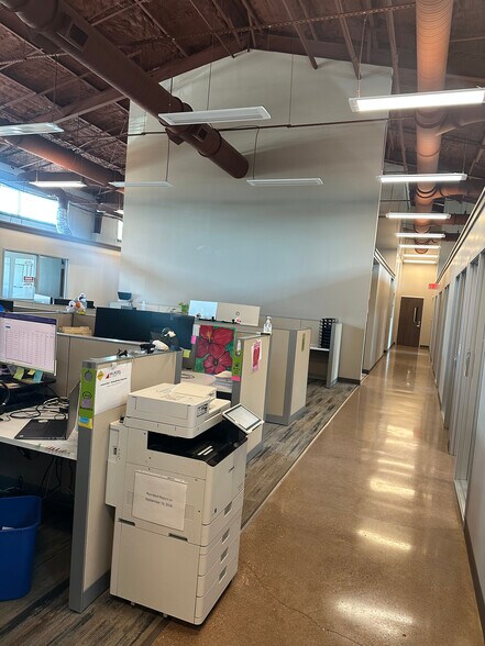 More Photos Of 630 Ralph Ablanedo Dr, Austin Unknown For Lease