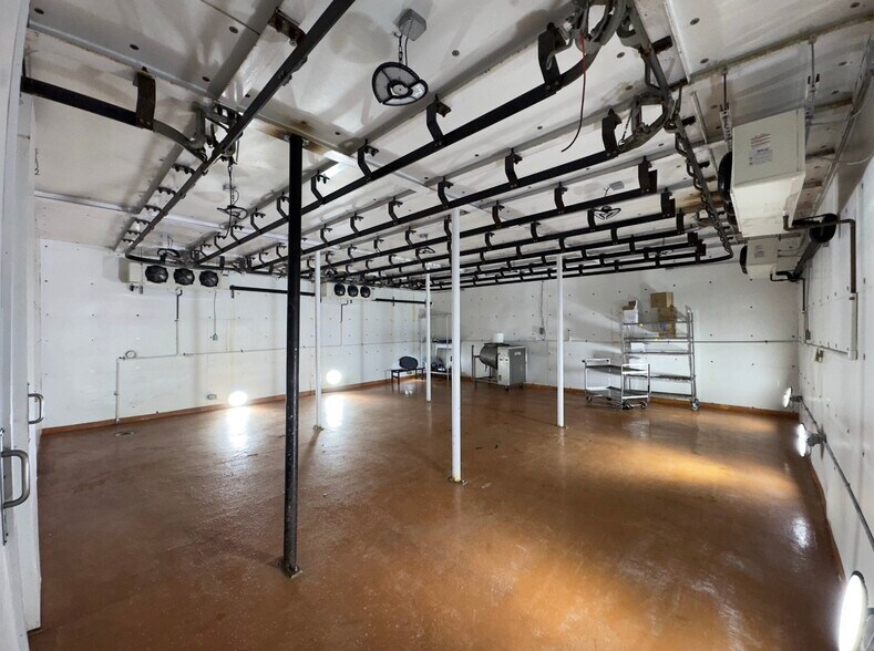 More Photos Of 1958 Winningham Rd, Seymour Industrial For Sale